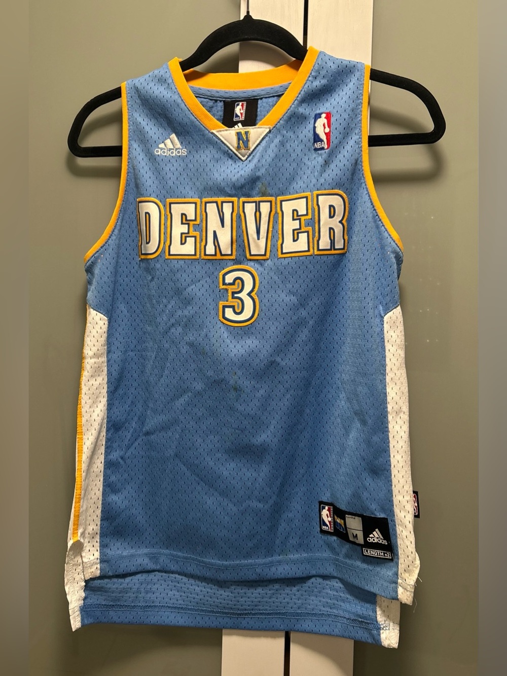 Adidas NBA Denver Nuggets #3
Allen Iverson Jersey Boys Size M(10-12)